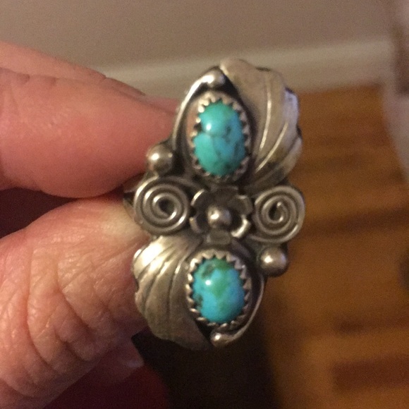 Silver and turquoise ring - Picture 2 of 3
